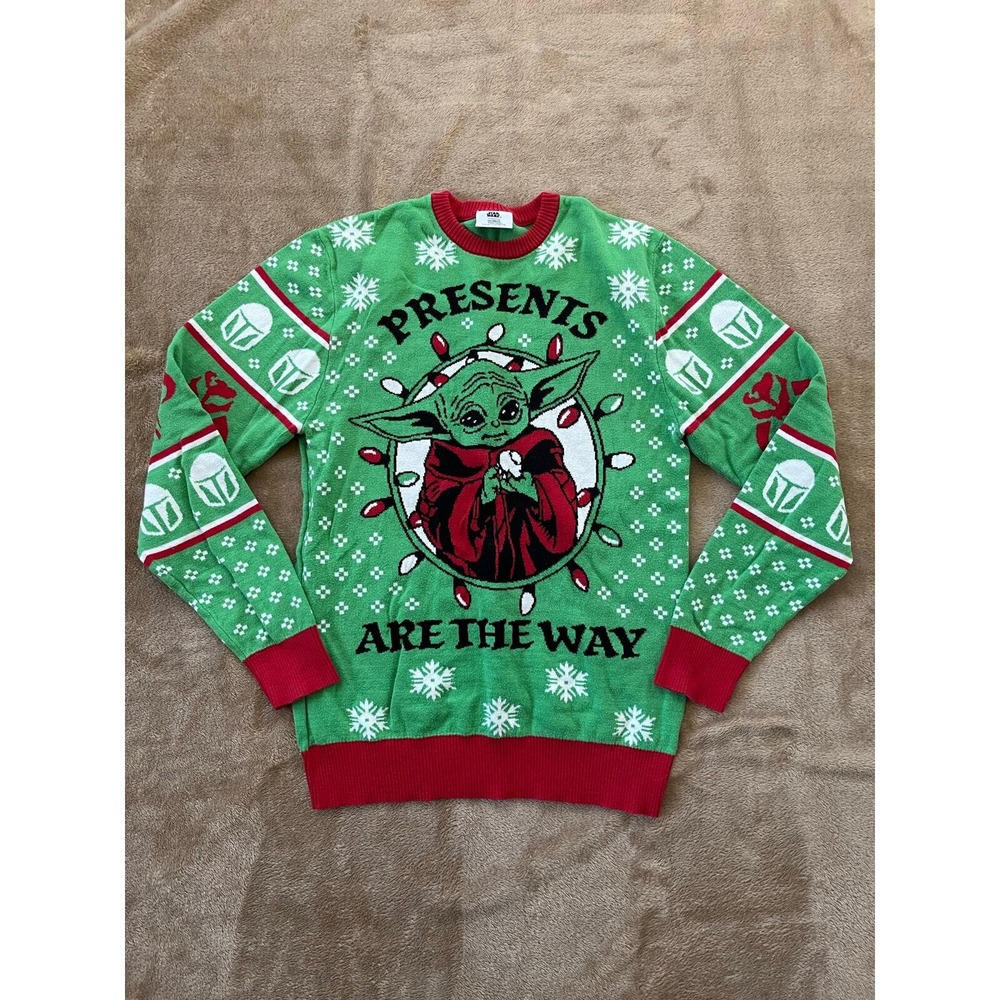 Star Wars Mandalorian Christmas Sweater Baby Yoda Presents Are the Way Size M